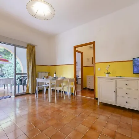 Apartment Villino Alassio