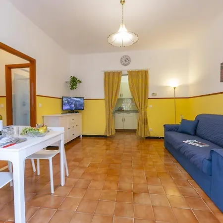 Apartment Villino Alassio